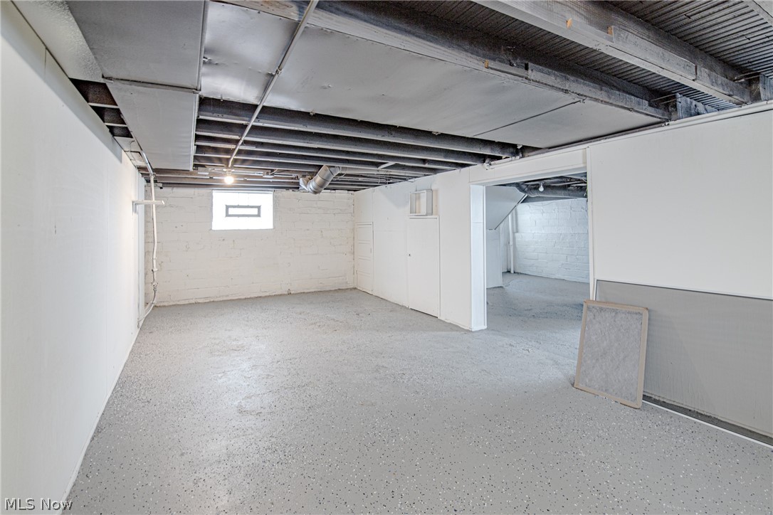 1176 Winston Road Cleveland, OH 44121 - Photo 22 of 26