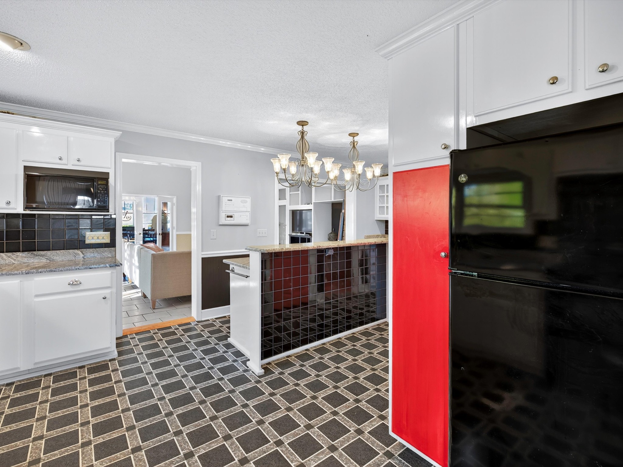 275 Swift Lane Cunningham, TN 37052 - Photo 20 of 67 a kitchen with stainless steel appliances a refrigerator and a stove top oven