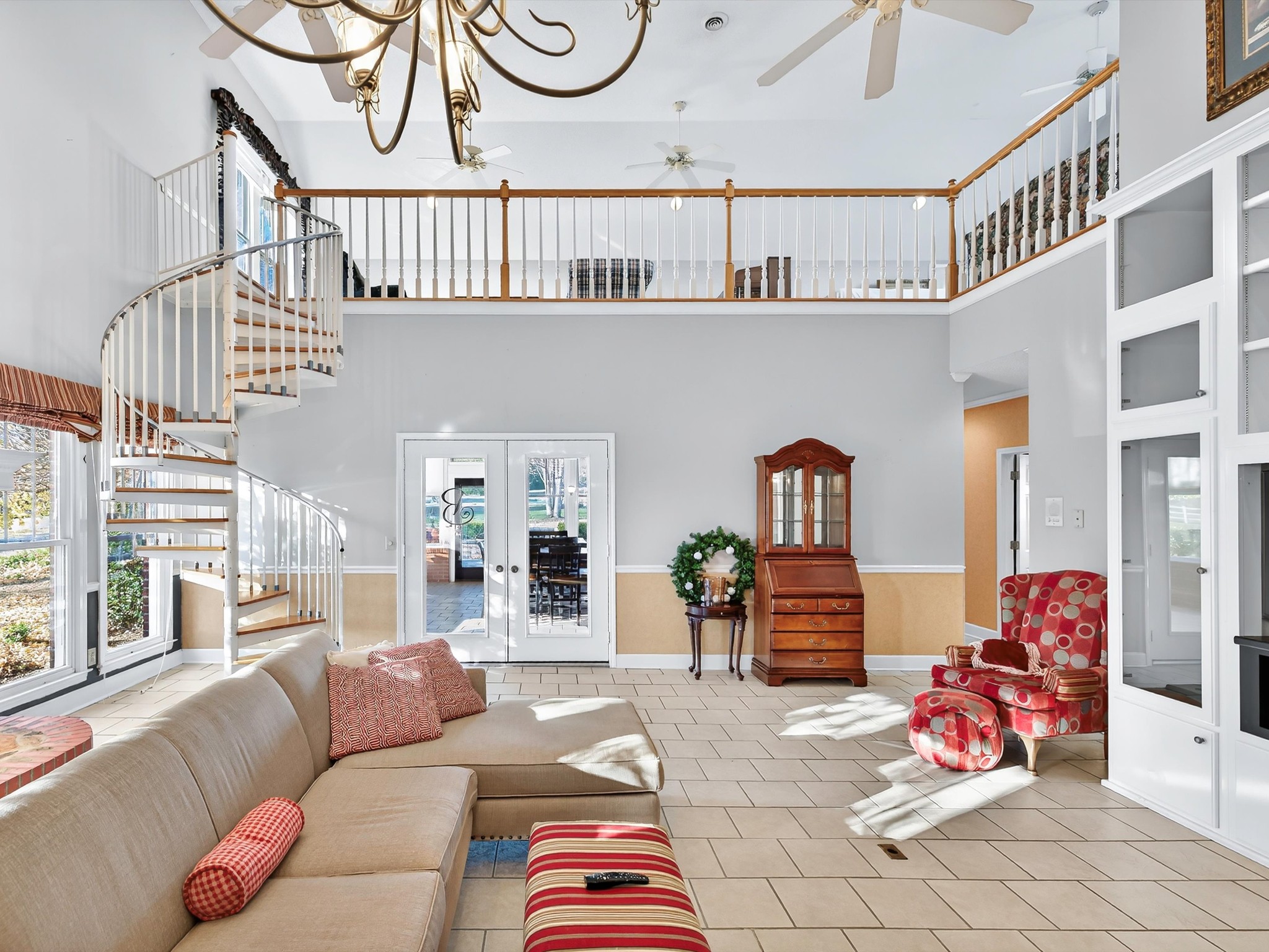 275 Swift Lane Cunningham, TN 37052 - Photo 28 of 67 a living room with furniture and a couch