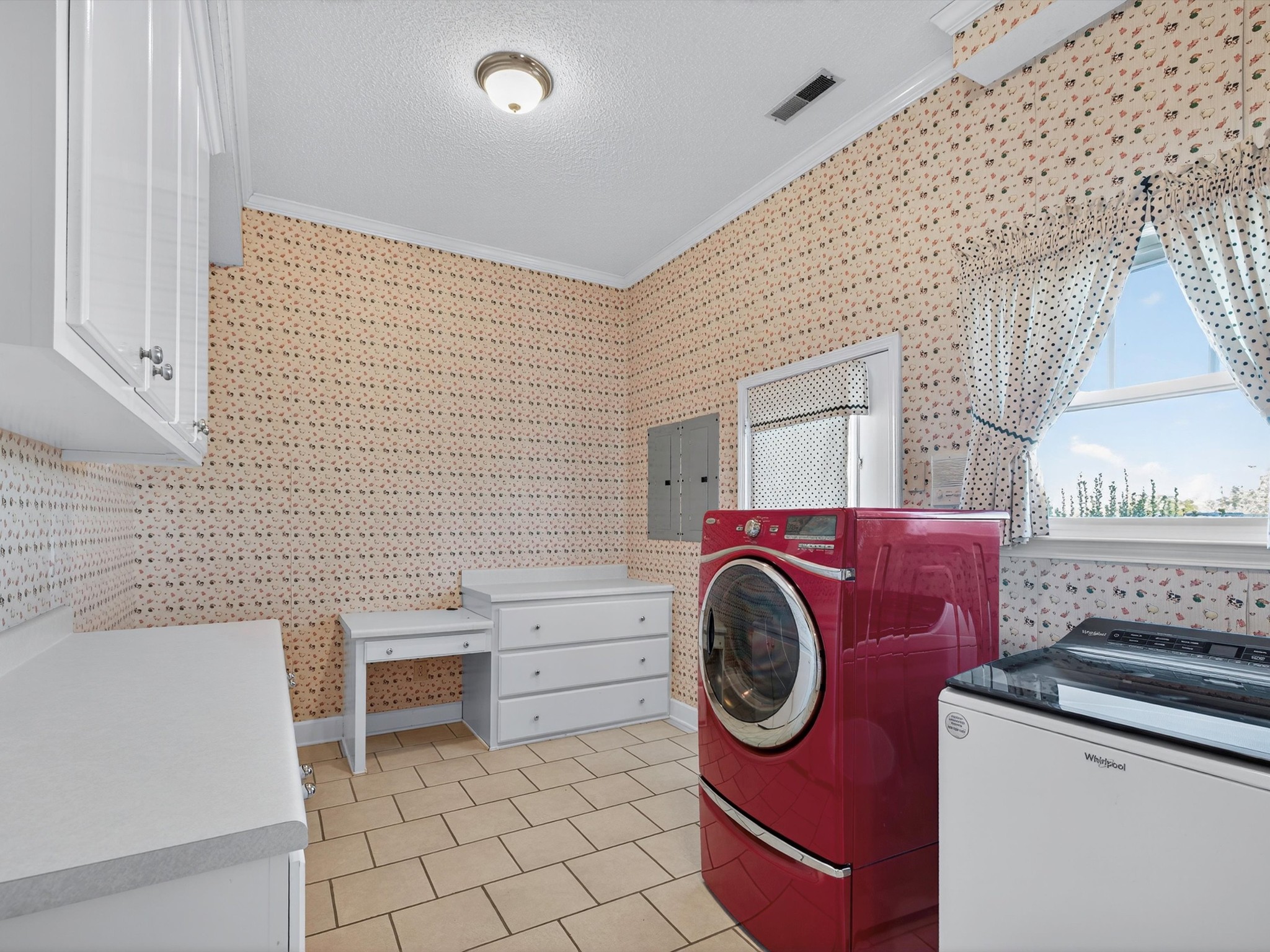 275 Swift Lane Cunningham, TN 37052 - Photo 49 of 67 a utility room with dryer and washer