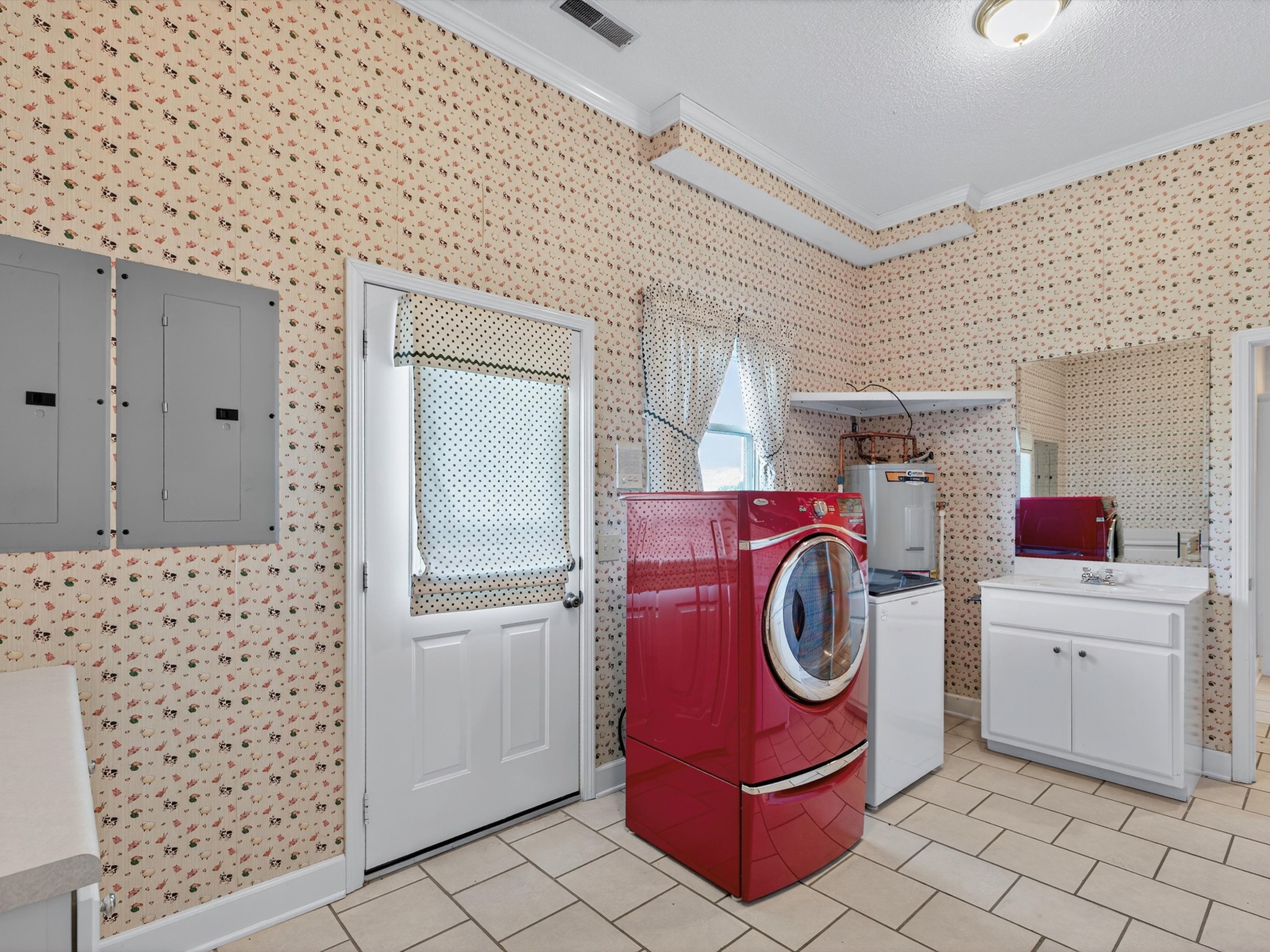275 Swift Lane Cunningham, TN 37052 - Photo 50 of 67 a utility room with dryer and washer