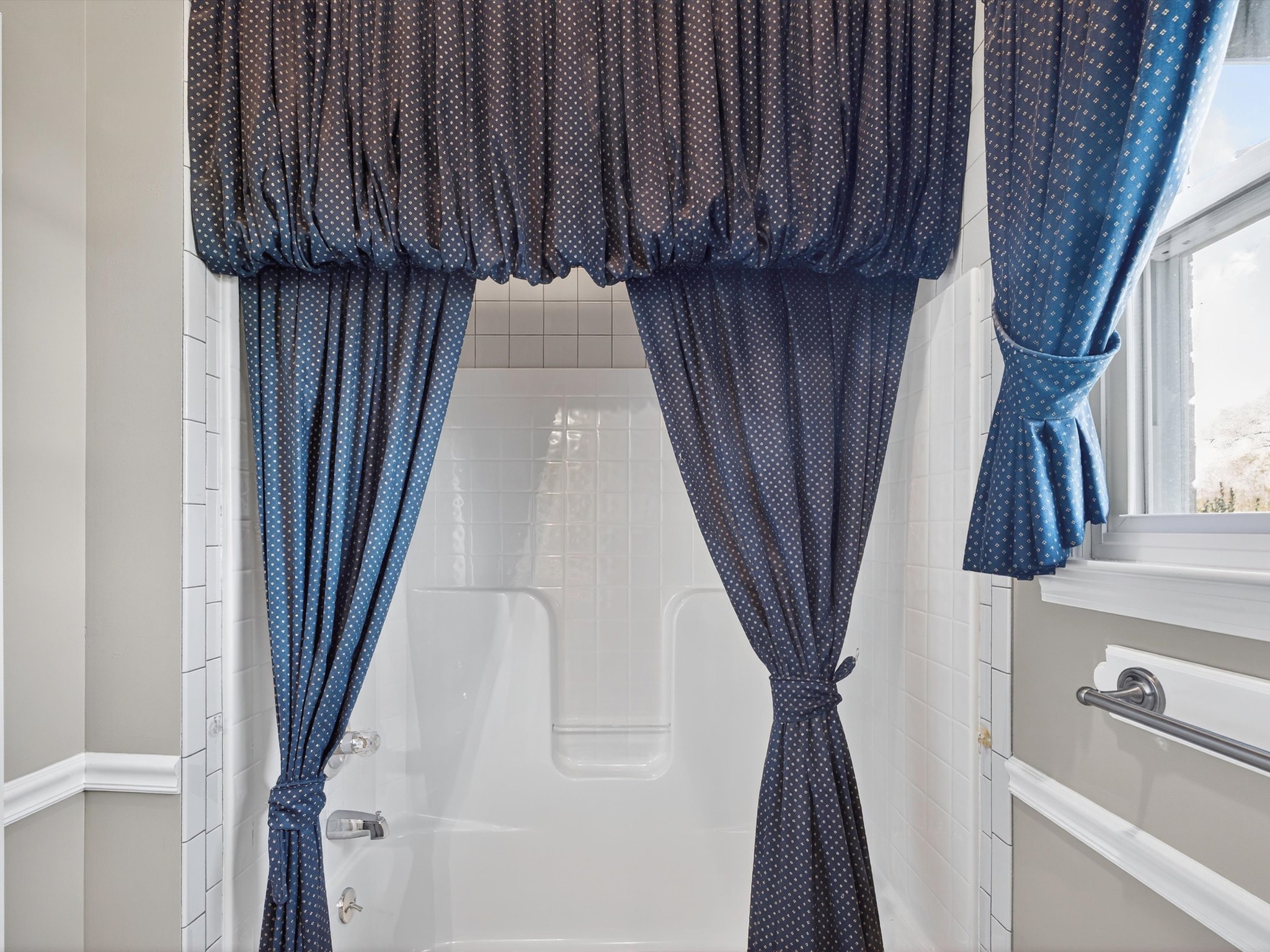 275 Swift Lane Cunningham, TN 37052 - Photo 54 of 67 a view of balcony with wooden floor