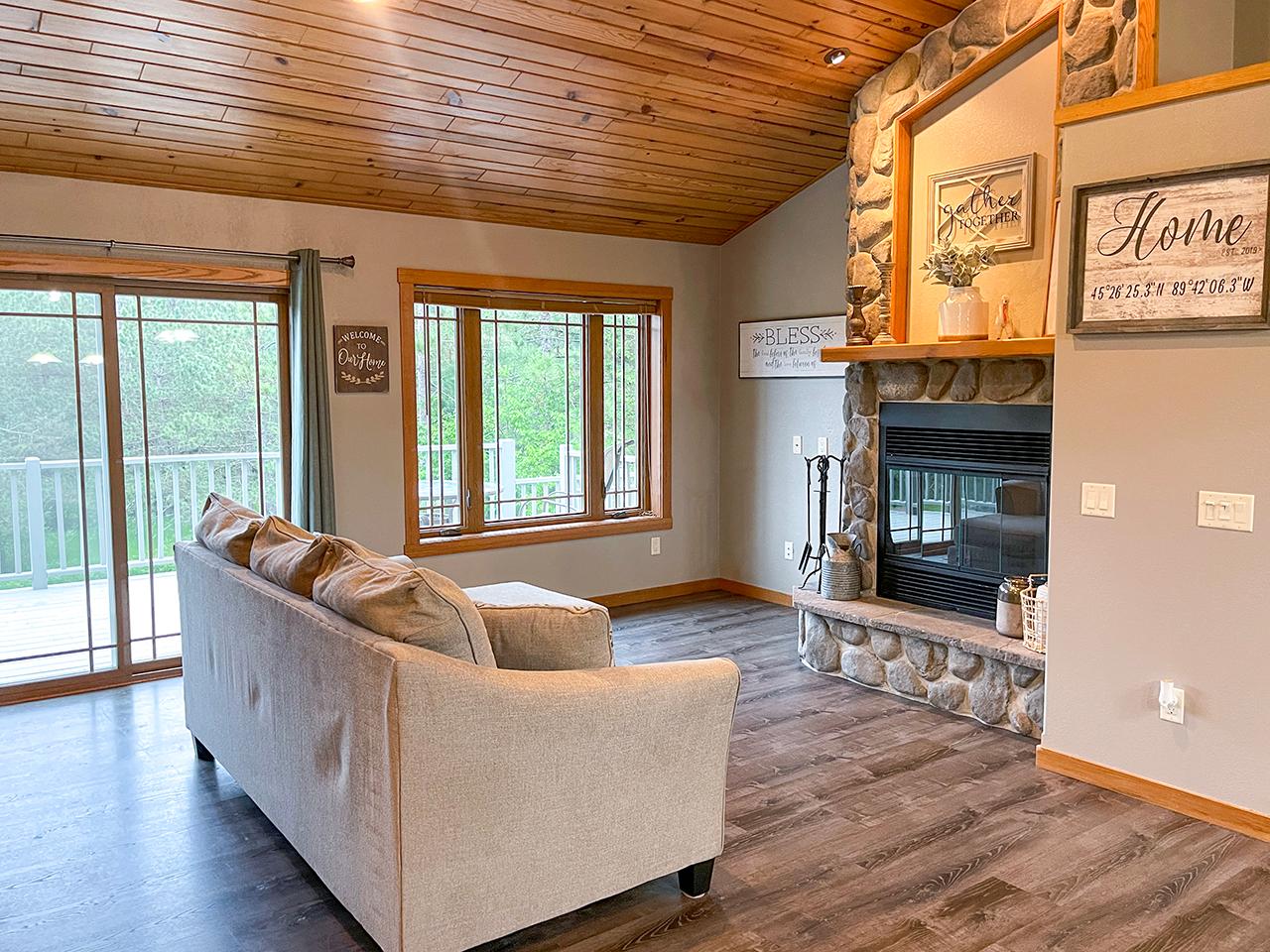 W5453 Rolling Ridge Road Tomahawk, WI 54487 - Photo 2 of 34 Gallery Image 2