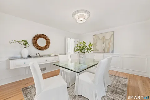 $1,750,000 | 32 Silver Ridge Common, Weston, CT 06883