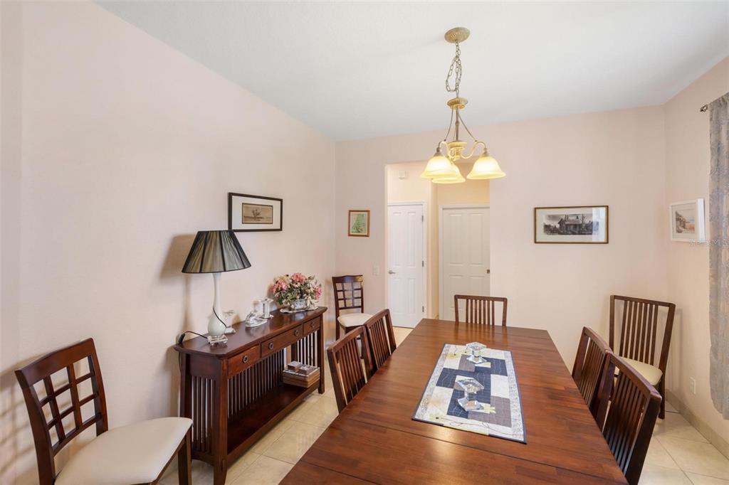 8069 Southwest Aviary Road Arcadia, FL 34269 - Photo 23 of 60 a living room with furniture and a window