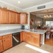 83 Hackett Hill Road Manchester, NH 03102 - Photo 6 of 33