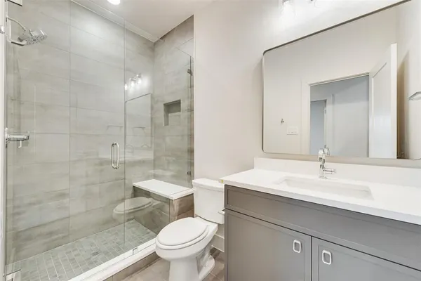 $450,000 | 444 Water's Edge Drive, Unit 721, Hickory Creek, TX 75065