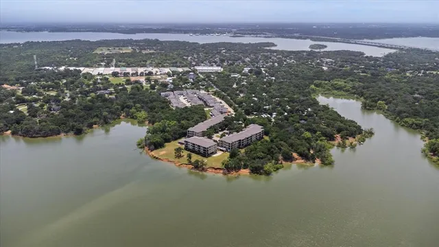 $450,000 | 444 Water's Edge Drive, Unit 721, Hickory Creek, TX 75065