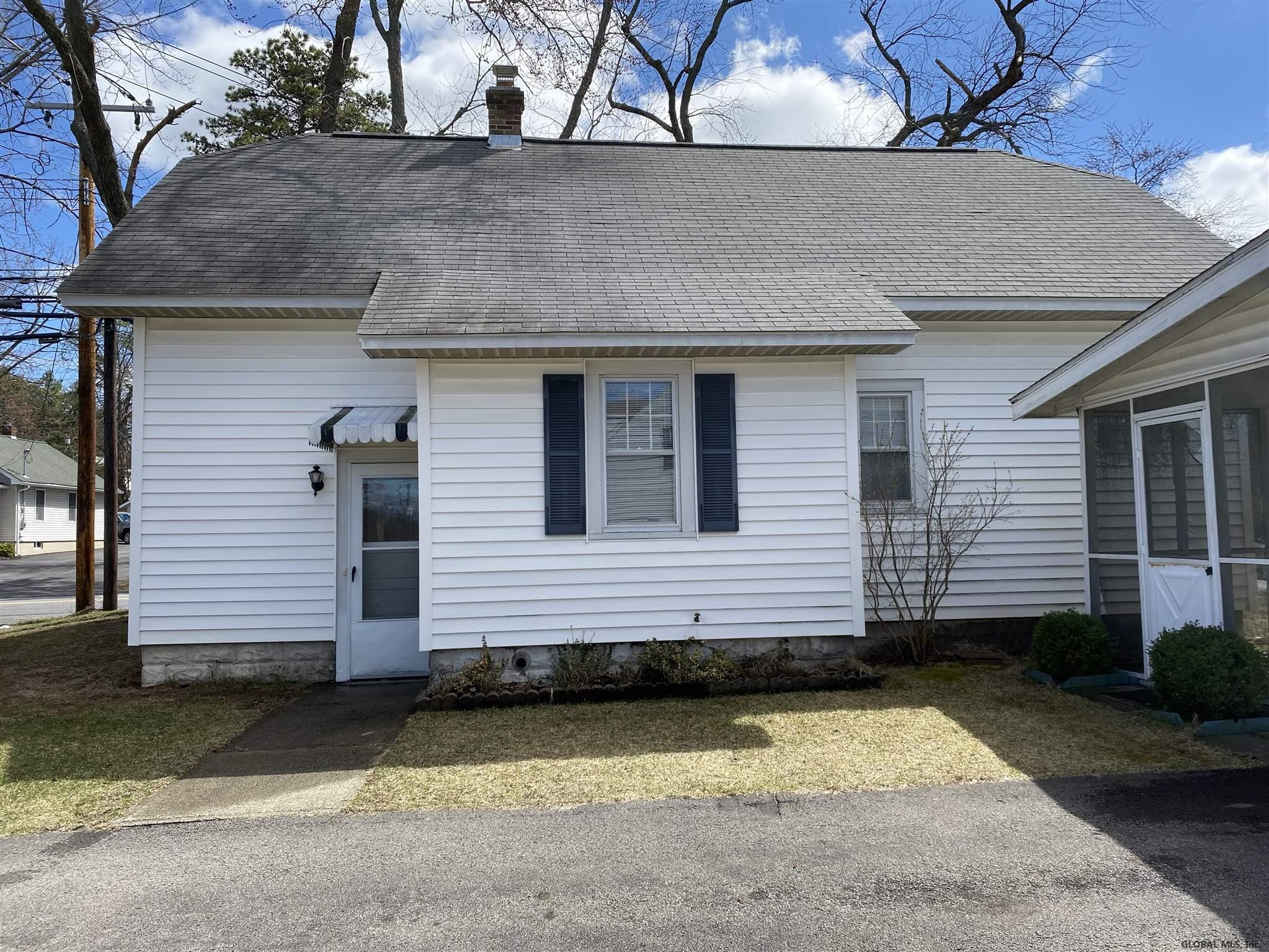 3 Gipp Road Guilderland, NY 12203 - Photo 6 of 29 Photo 6