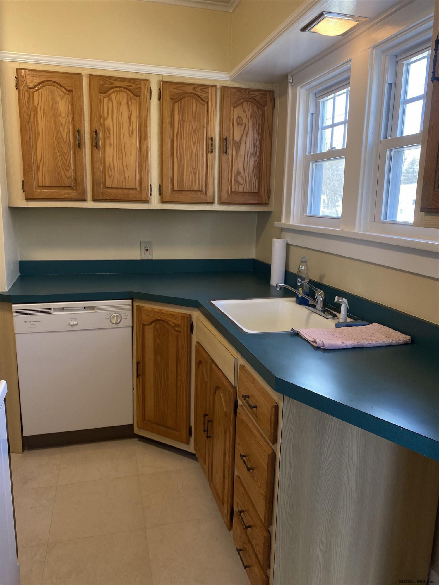 3 Gipp Road Guilderland, NY 12203 - Photo 10 of 29 Photo 10