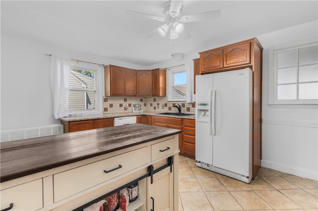 106 Martin Street Pawtucket, RI 02861 - Photo 13 of 33