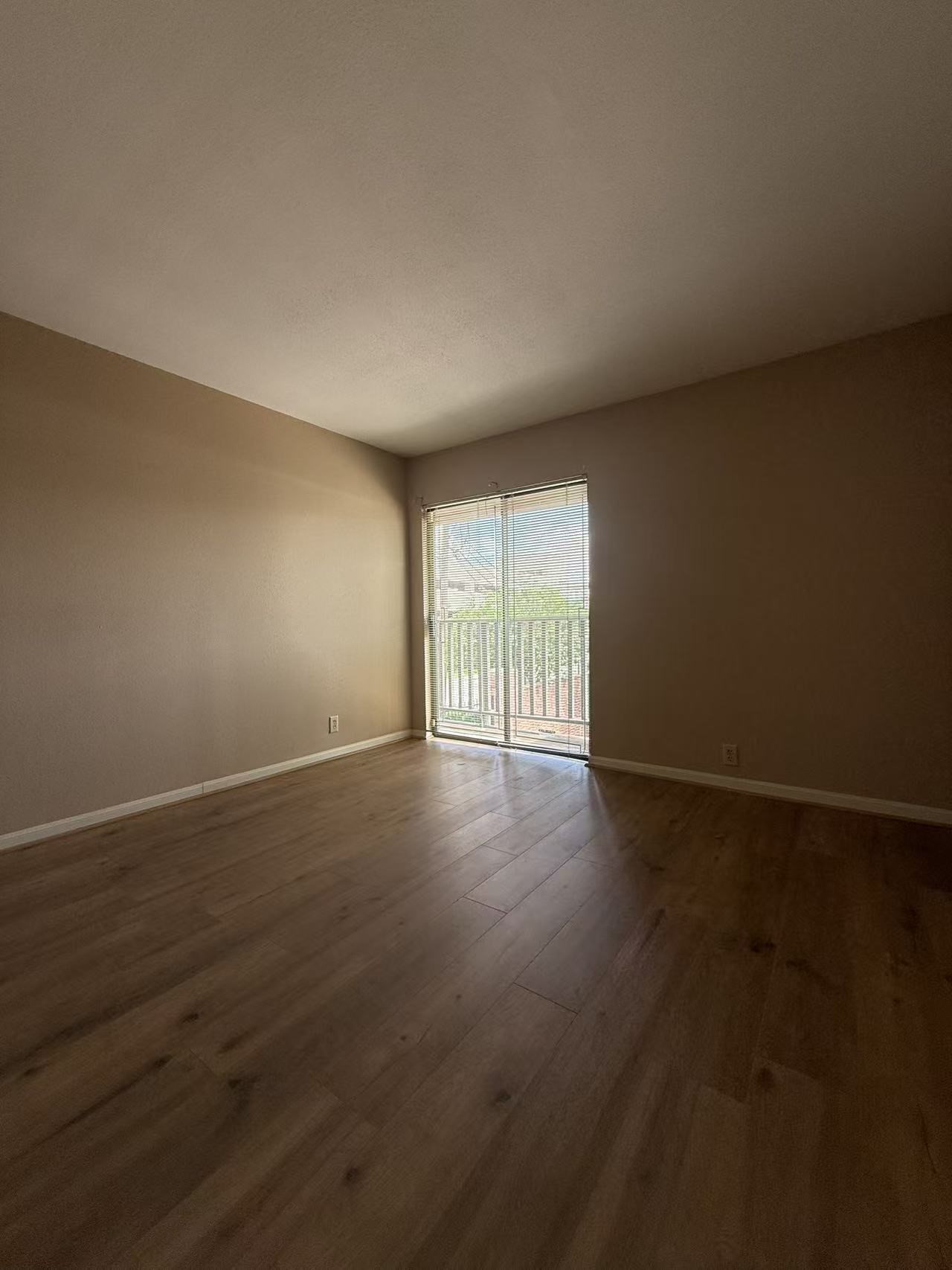 2829 Timmons Lane, Unit 176 Houston, TX 77027 - Photo 6 of 23