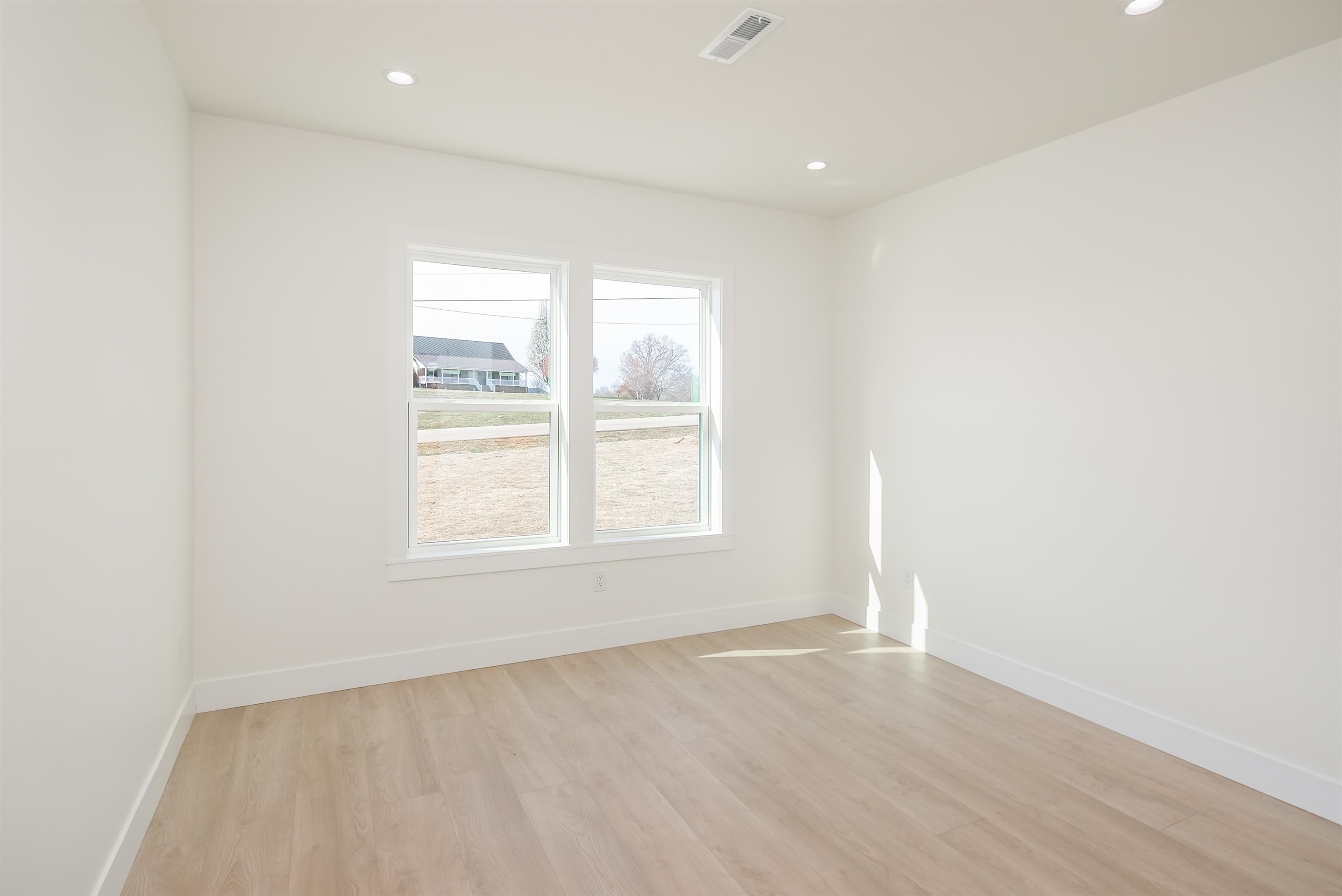 3621 Pennington Road Greer, SC 29651 - Photo 10 of 47