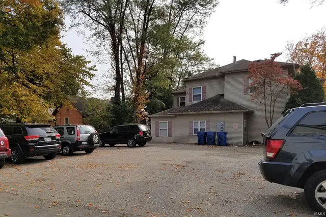 $1,395,000 | 203 East 10th Street, Bloomington, IN 47408