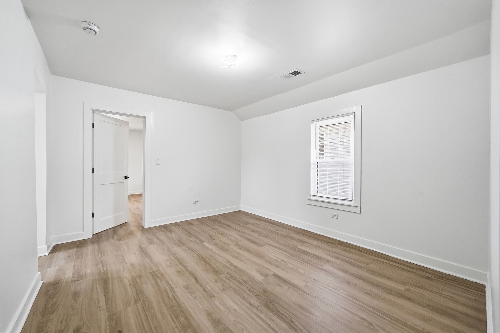 446 Rice Avenue Bellwood, IL 60104 - Photo 26 of 43
