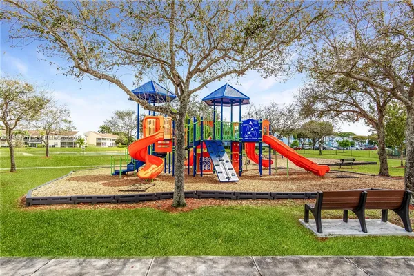 $2,700 | 2301 Southeast 24th Avenue, Unit 2301, Homestead, FL 33035