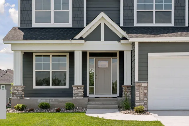 $800,000 | 4730 131st Avenue Northeast, Blaine, MN 55449