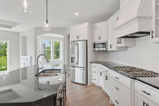 $800,000 | 4730 131st Avenue Northeast, Blaine, MN 55449