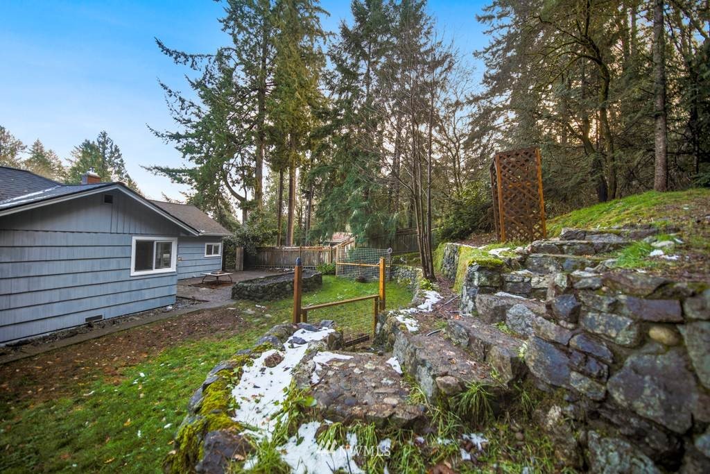 2737 Rocky Point Road Northwest Bremerton, WA 98312 - Photo 23 of 32 Gallery Image 23