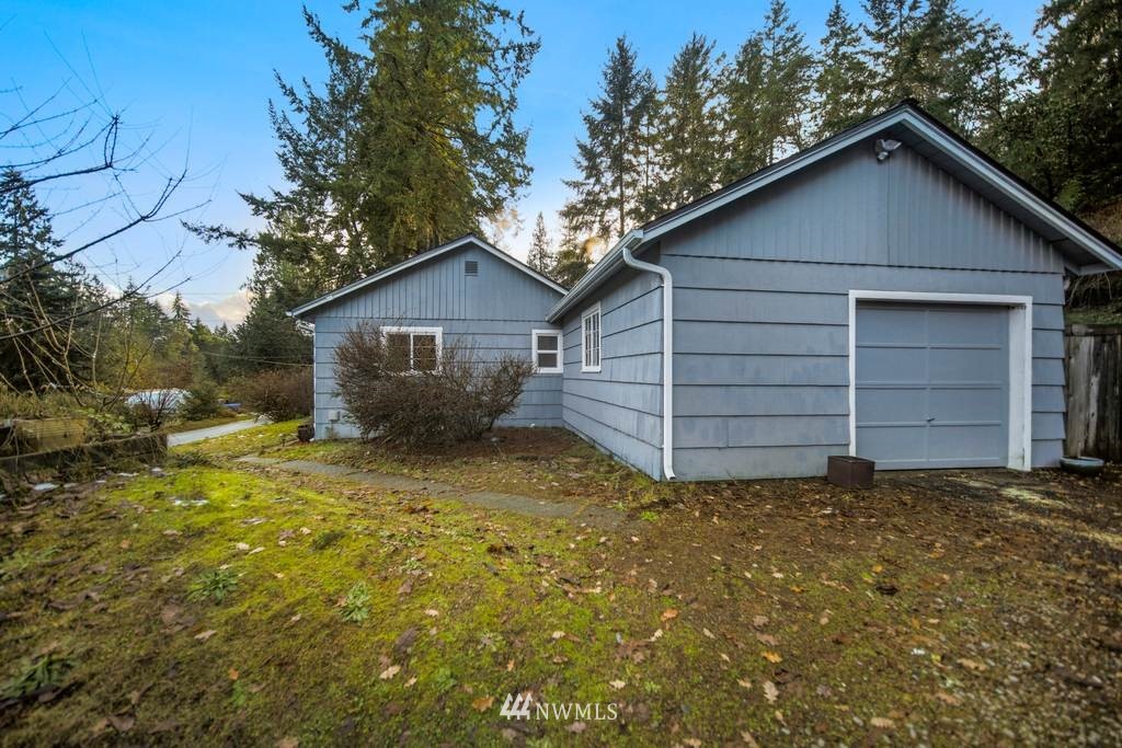 2737 Rocky Point Road Northwest Bremerton, WA 98312 - Photo 27 of 32 Gallery Image 27