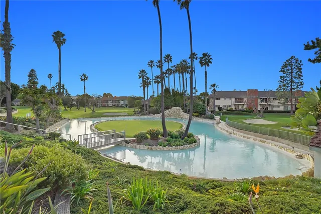 a view of a house with a big yard