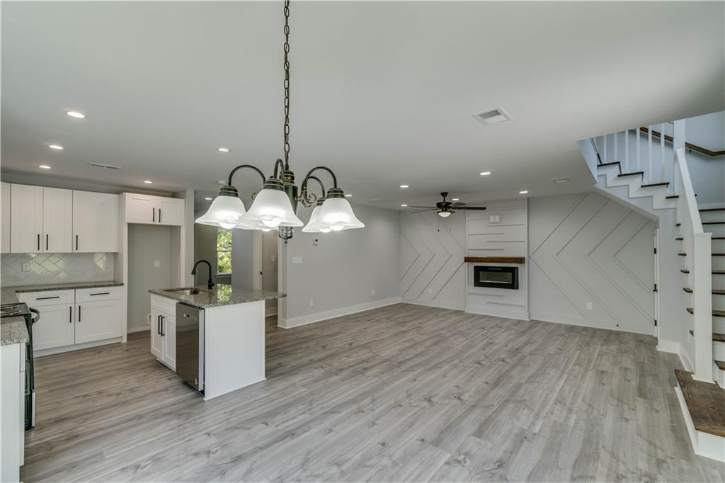 2389 A Highpoint Road Snellville, GA 30078 - Photo 6 of 28 Gallery Image 6