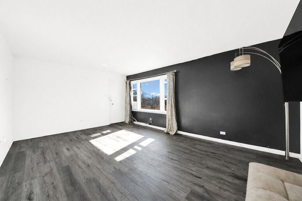 8020 South Pulaski Road, Unit 3W Chicago, IL 60652 - Photo 4 of 14