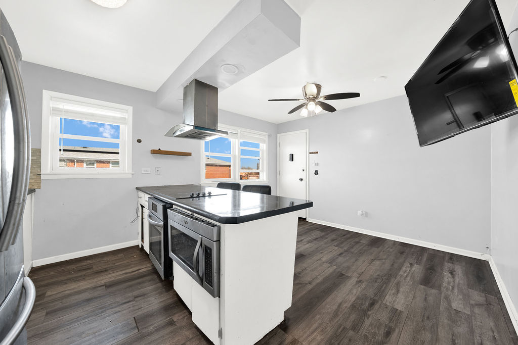 8020 South Pulaski Road, Unit 3W Chicago, IL 60652 - Photo 6 of 14