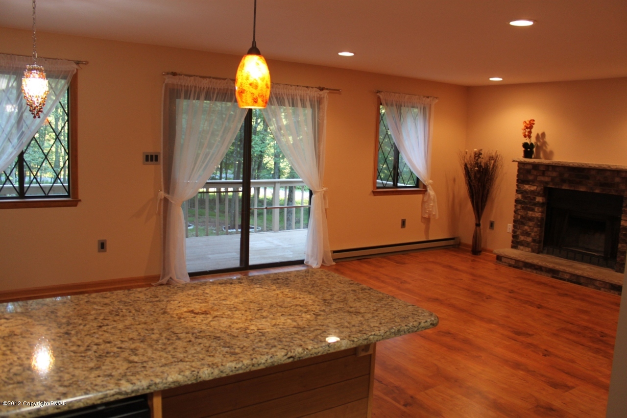 2189 Village Road Effort, PA 18330 - Photo 11 of 23 Living Room 3rd view
