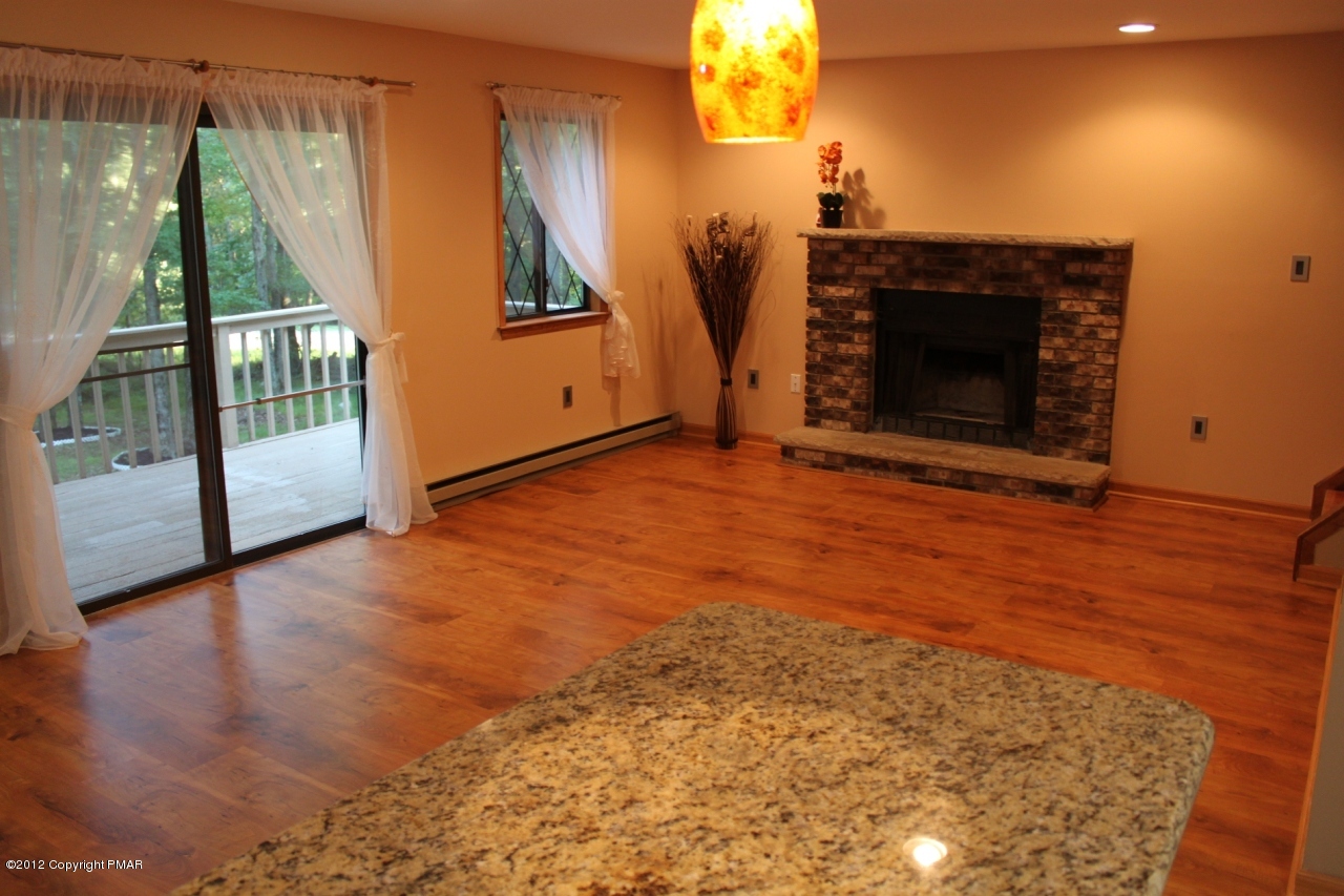 2189 Village Road Effort, PA 18330 - Photo 12 of 23 Living Room View