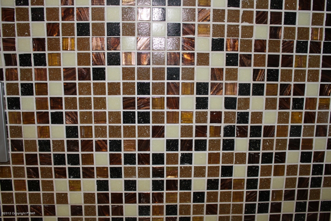 Kitchen Backsplash Detail