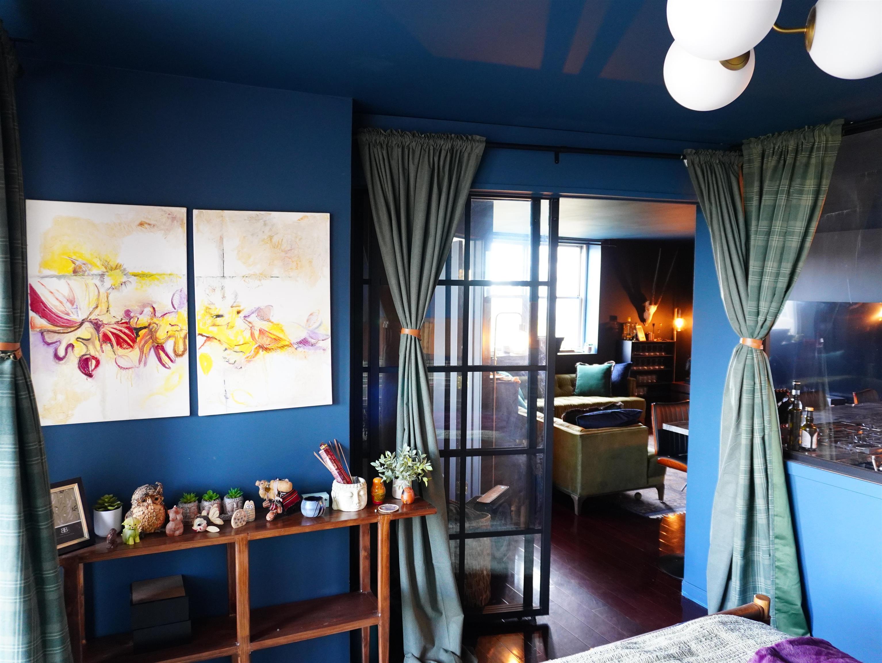 6040 Boulevard East, Unit 6B West New York, NJ 07093 - Photo 15 of 32 a room with furniture flowerpot and window