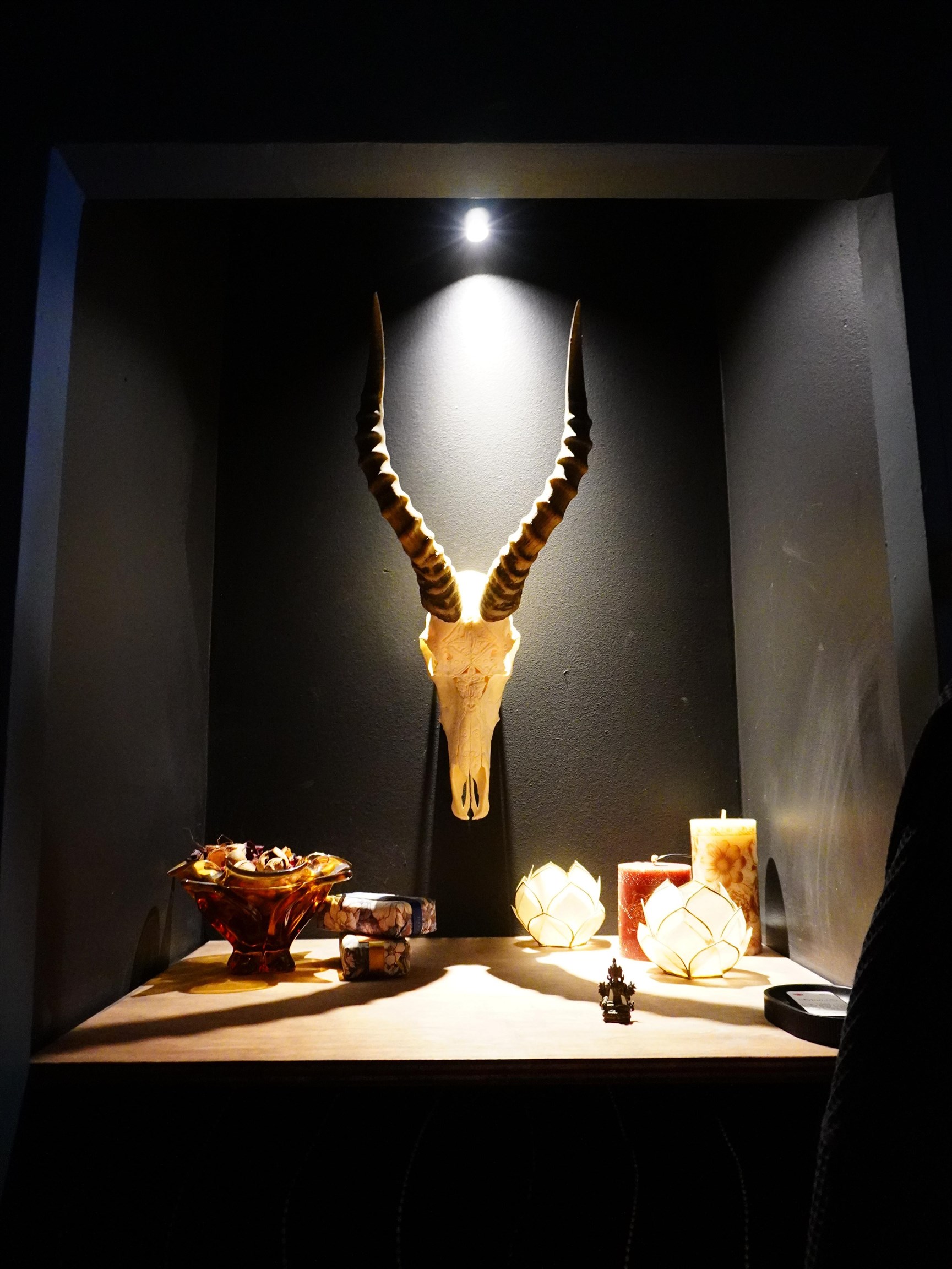 6040 Boulevard East, Unit 6B West New York, NJ 07093 - Photo 26 of 32 a bathroom with a sink and a mirror