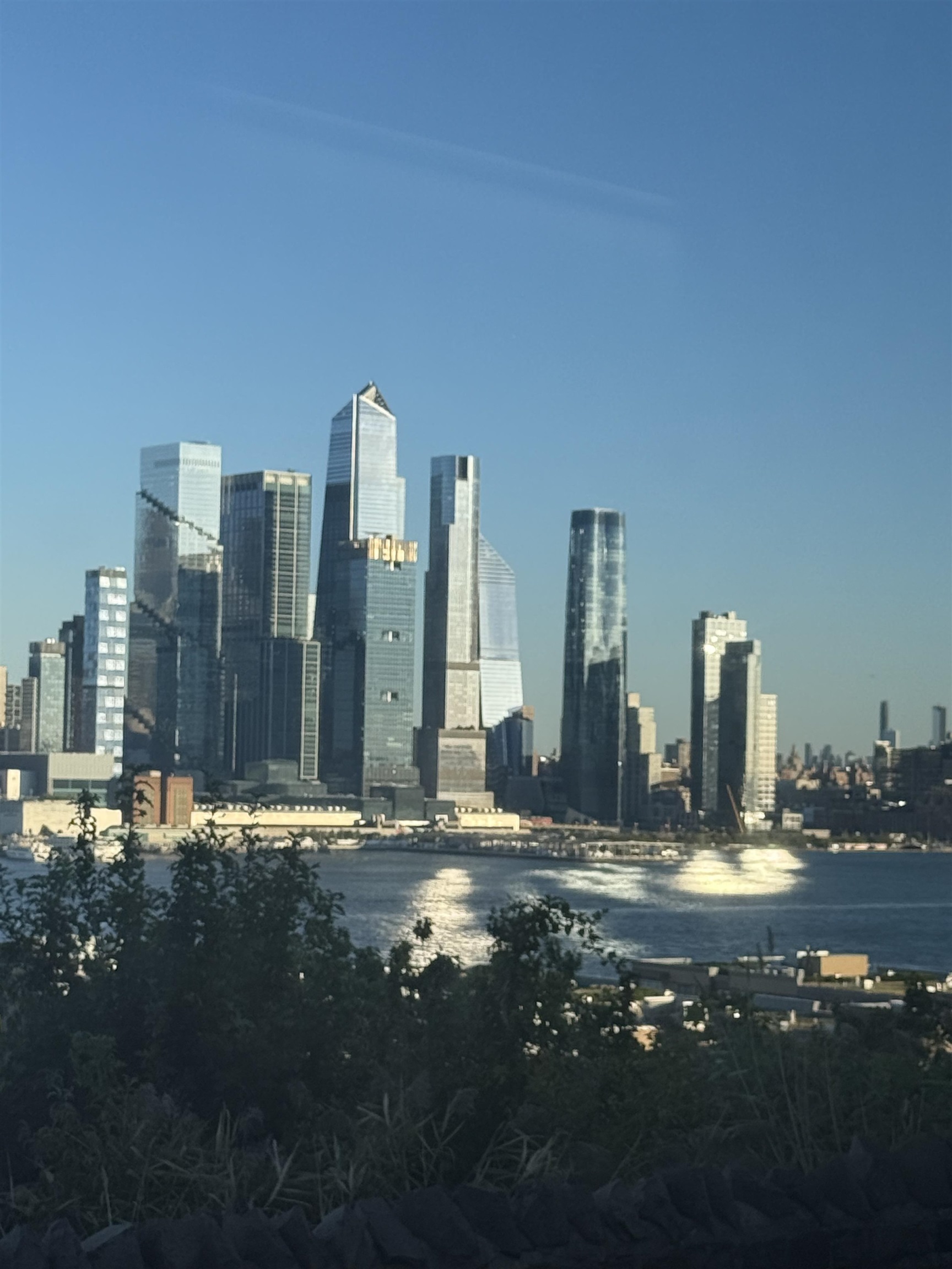 6040 Boulevard East, Unit 6B West New York, NJ 07093 - Photo 7 of 32 a view of water with tall buildings