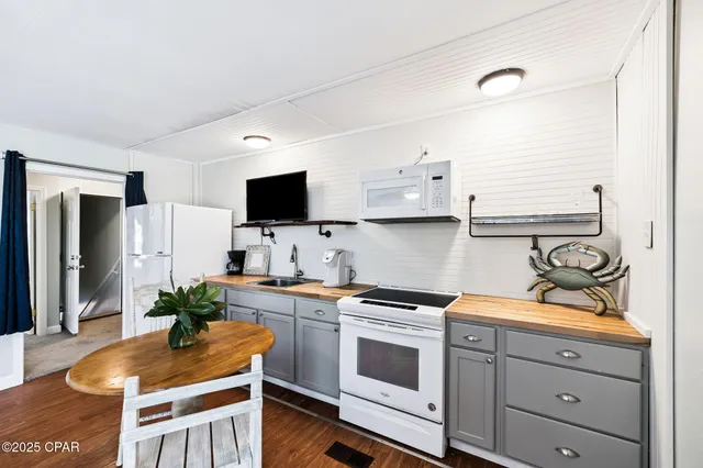 $949,000 | 109 Granger Lane, Panama City Beach, FL 32413