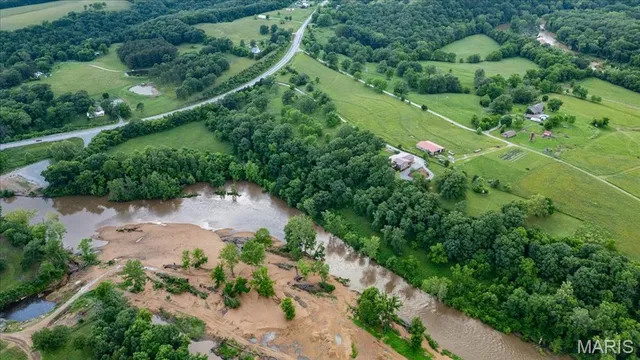 $1,049,999 | 7644 Highway 17, Houston, MO 65483