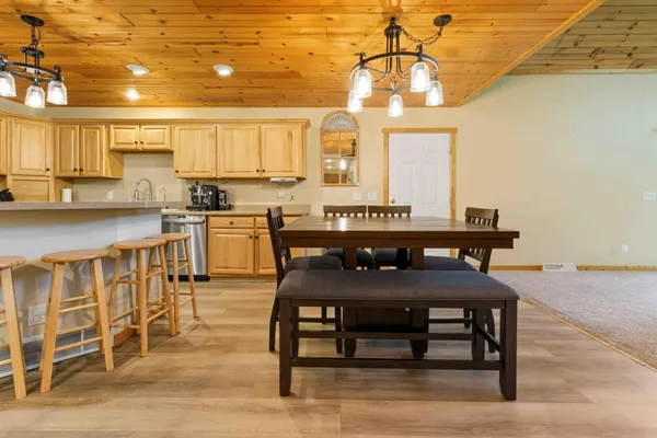 $795,995 | 6454 Flying Jib, Garrison, MN 56450