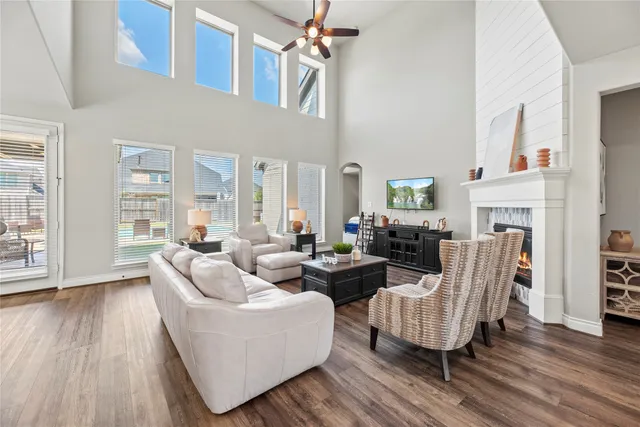 $625,000 | 6906 Pondhawk Drive, Katy, TX 77493