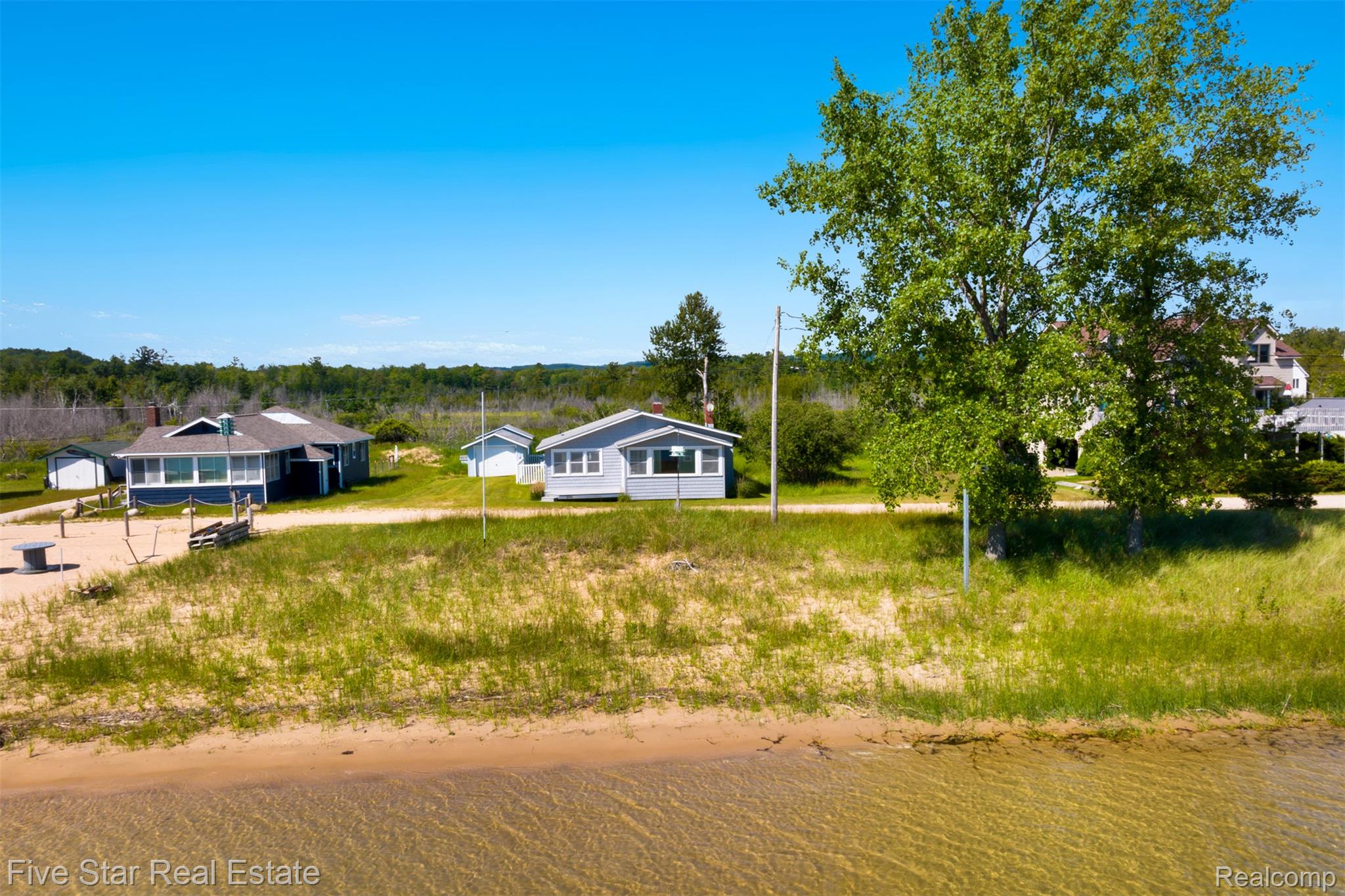 2588 Lakeview Road Onekama, MI 49675 - Photo 30 of 32 30-Aerial-View-5.jpg