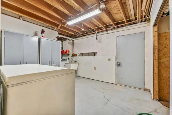 $375,000 | 7320 90th Street Southeast, Stewartville, MN 55976