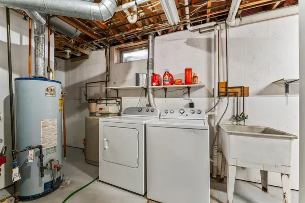 $375,000 | 7320 90th Street Southeast, Stewartville, MN 55976