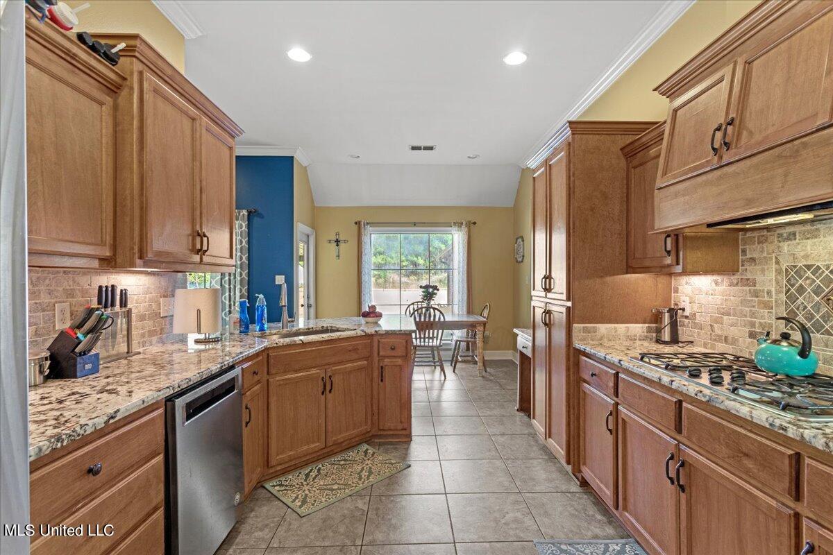 62 Duncan Hatten Road Wiggins, MS 39577 - Photo 12 of 34 12-Kitchen