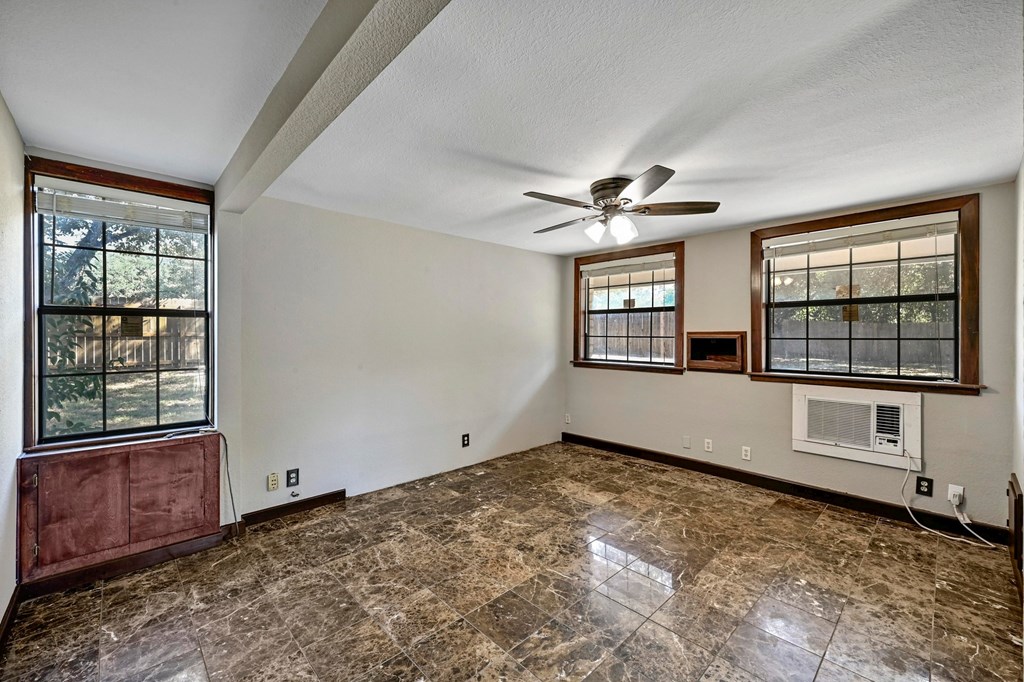 1005 4th Street Blanco, TX 78606 - Photo 22 of 49