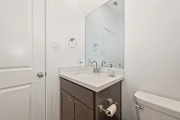 $2,850 | 9747 Pettus Crk Drive, Cypress, TX 77433