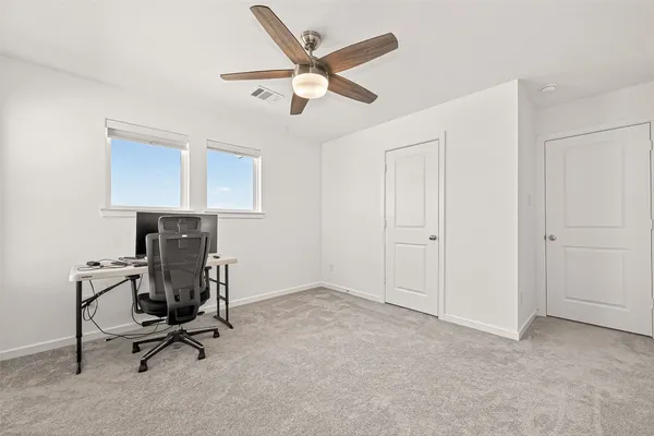 $2,850 | 9747 Pettus Crk Drive, Cypress, TX 77433