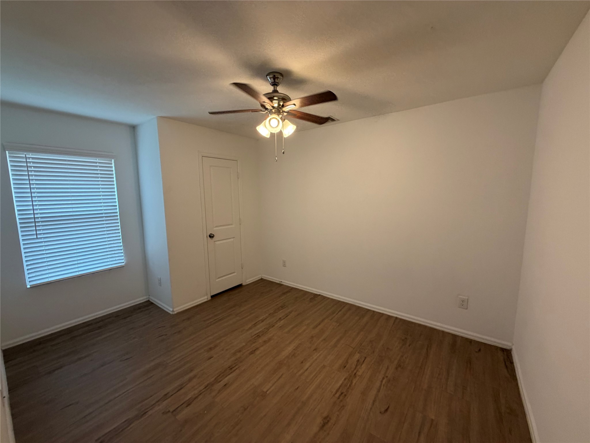 14514 Woodcott Warren Way Rosharon, TX 77583 - Photo 24 of 29