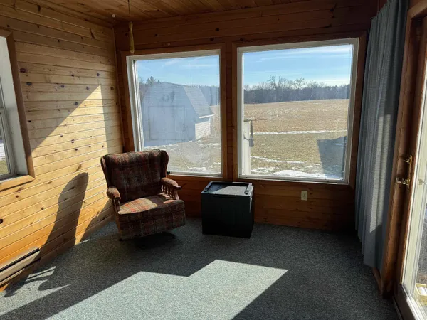 $249,900 | W10035 Highway 82, Elroy, WI 53929