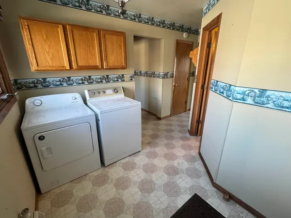 $249,900 | W10035 Highway 82, Elroy, WI 53929