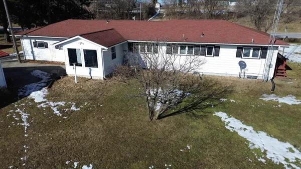 $249,900 | W10035 Highway 82, Elroy, WI 53929