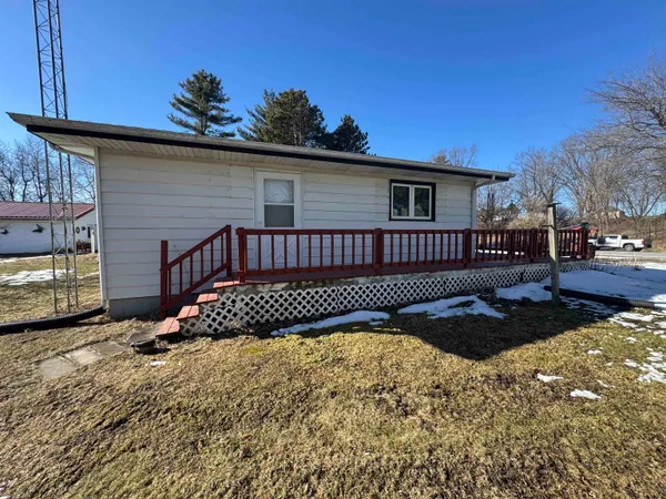 $249,900 | W10035 Highway 82, Elroy, WI 53929